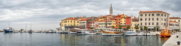 Rovinj 크로아티아 2018 타운의 Rovinj Istria 크로아티아 Rovinj 요트와 파노라마 — 스톡 사진