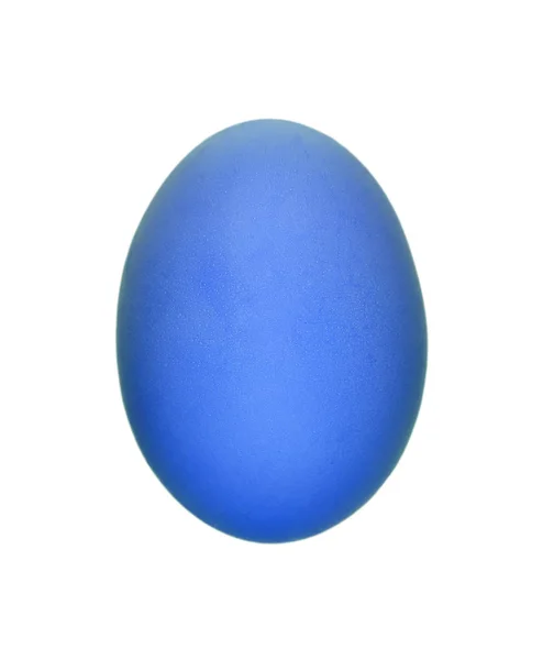 Oeuf de poulet bleu isolé sur fond blanc — Photo