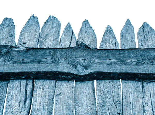 Деревянный забор изолирован на белом. Старые панели. Шаблон или макет . — стоковое фото