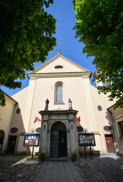 Annonce de l'église de la Bienheureuse Vierge Marie au 11, rue Loretanska, Cracovie, Pologne — Photo