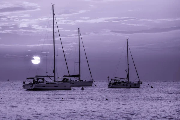 Beautiful night Adriatic sea, yachts and full moon, Croatia. Night seascape. — Stock Photo, Image