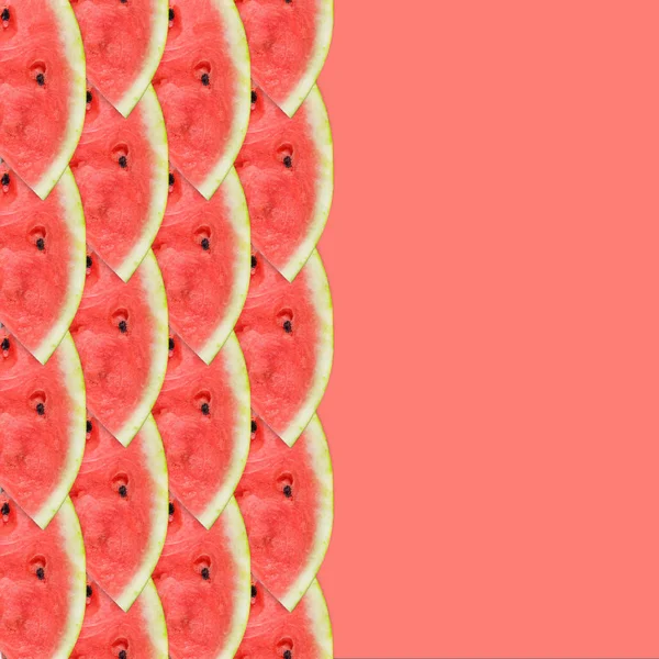 Плоская компоновка ломтиков арбуза. Арбузный бесшовный рисунок . — стоковое фото