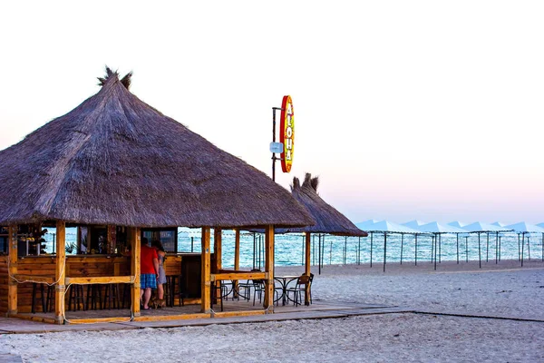 Eine Bar Strand Und Ein Schöner Sonnenuntergang — Stockfoto