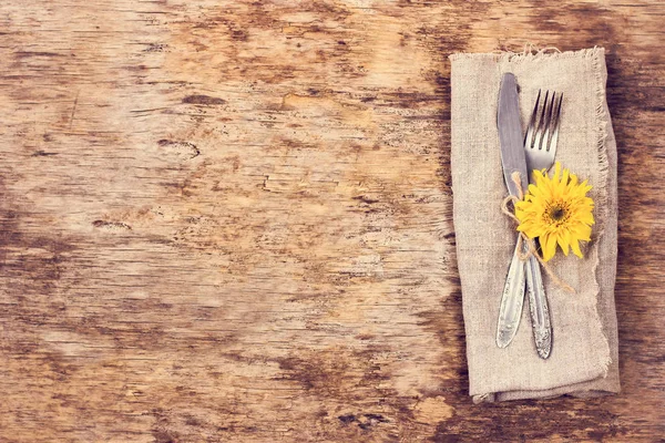Table Setting Autumn Decor Fork Knife Napkin Cutlery Holiday Decorations — Stock Photo, Image
