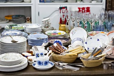 Aralık, 2017, Ukrayna, Kiev-bit pazarı. Vintage kol düğmeleri, süs eşyaları koleksiyonu. Vintage Fuarlar, sergiler, çarşılar