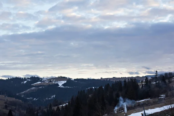 Pemandangan Gunung Musim Dingin Gunung Salju Salju Pertama Pegunungan Senja — Stok Foto