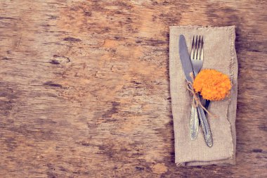 Çatal, bıçak, peçete, çatal bıçak takımı.