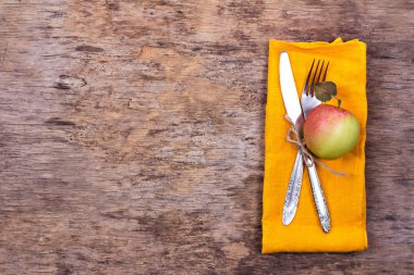 Çatal, bıçak, peçete, çatal bıçak takımı.