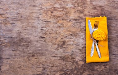 Çatal, bıçak, peçete, çatal bıçak takımı.