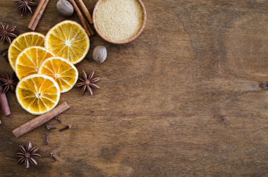 Noel gingerbread veya mulled şarap için baharat.