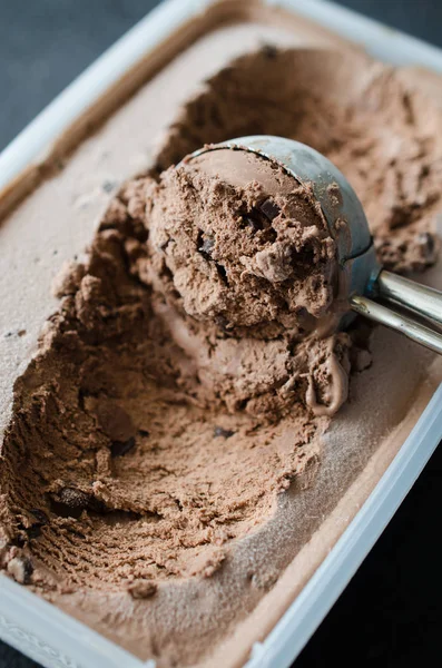 Scoop Delicious Chocolate Ice Cream Ball Close — Stock Photo, Image
