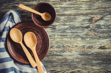 Vintage ahşap masada rustik mutfak ile mutfak arka plan.