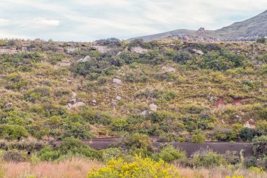 İkinci tren ters görünür üst ve alt Lady Grey ve Barkly East içinde Eastern Cape Province arasında üçüncü ters demiryolu parça