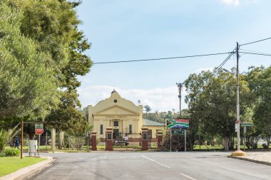 Dewetsdorp, Güney Afrika - 1 Nisan 2018: Dewetsdorp serbest bölge içinde tarihi Belediye Binası