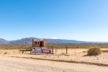 Inverdoorn Game Reserve yolda R356 Ceres, Batı Cape Province, Ceres, Güney Afrika, 8 Ağustos 2018: giriş