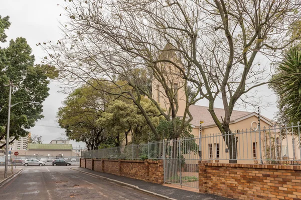 Bellville Sudáfrica Agosto 2018 Una Escena Callejera Con Iglesia Católica — Foto de Stock