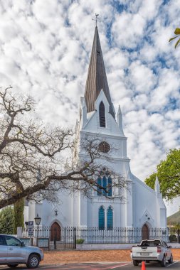 Stellenbosch, Güney Afrika, 15 Ağustos 2018: tarihi Hollanda Reform anne kilisede Stellenbosch, Batı Cape Eyaleti. Araçlar tarafından görülebilir