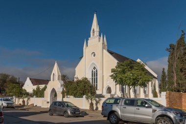 Clanwilliam, Güney Afrika, 28 Ağustos 2018: tarihi ilk Hollanda Reform Kilisesi Clanwilliam içinde Batı Cape Province içinde. Araçlar tarafından görülebilir.