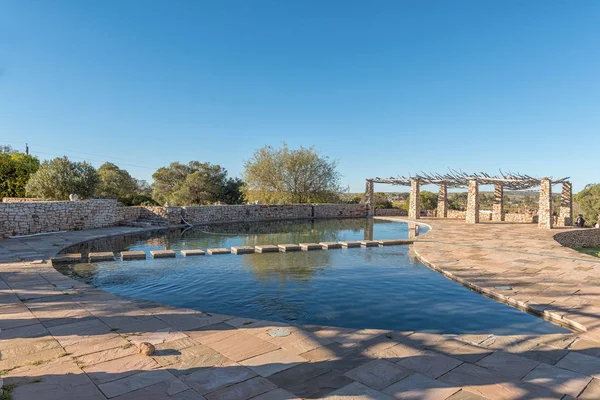 Nieuwoudtsville, Güney Afrika, 29 Ağustos 2018: yüzme havuzu, Nieuwoudtville, Northern Cape Eyaleti Belediye karavan parkında
