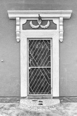 Carnavon, Güney Afrika, 1 Eylül 2018: Close-up Carnavon içinde Northern Cape Province, tarihi bir binanın giriş