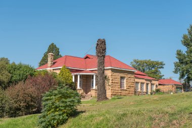 Paul Roux'da kumtaşından inşa edilmiş ev