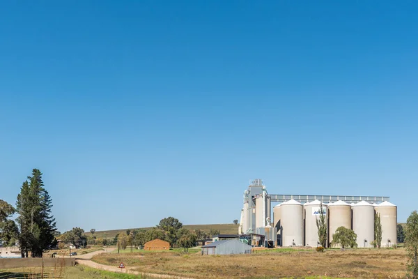 Silos de grãos em Kransfontein na estrada R714 perto de Belém — Fotografia de Stock