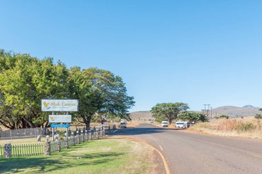 R532 yolundaki Blyde Canyon Resort girişinde.