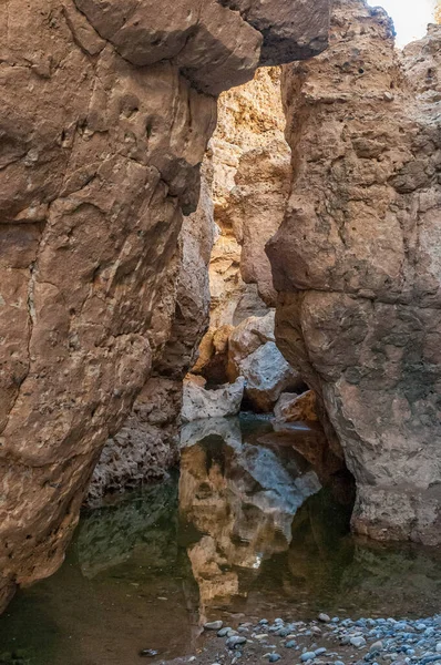 Binnenkant Van Sesriem Canyon Tsauchab River Water Zichtbaar — Stockfoto