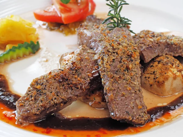 Grilled Beefsteak Rosemary Salad White Plate — Stock Photo, Image