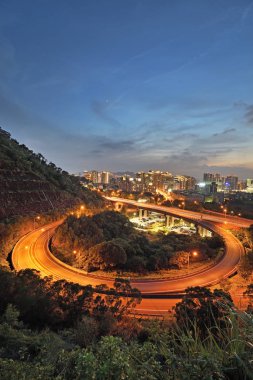 Şehir Kavşağı Üstgeçit adlı gece Taipei, Tayvan