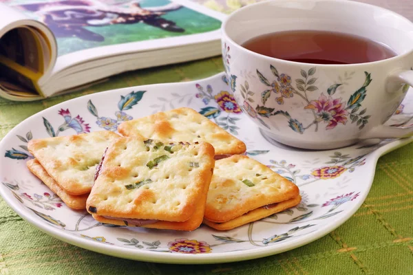 Scallion Cookie Nougats Ceai Farfurie — Fotografie, imagine de stoc