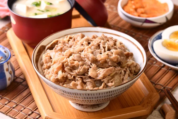 Gyudon Tazón Arroz Con Carne Rodajas Cebolla Salsa Dulce —  Fotos de Stock