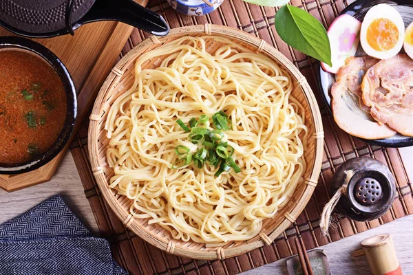 Tsukemen Ramen Pieczonej Wieprzowiny Jaj Zanurzenie Zupa — Zdjęcie stockowe