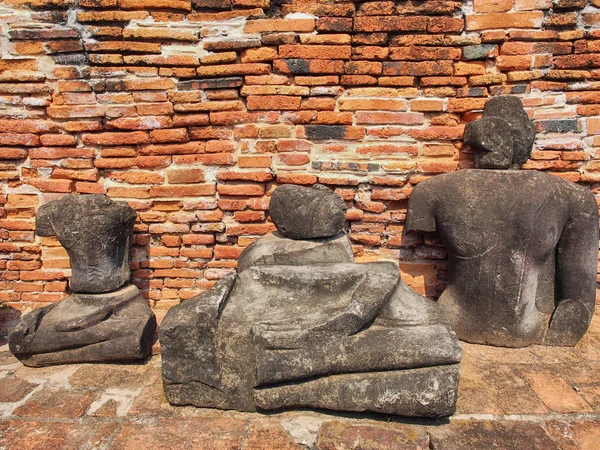 Wat Mahathat Buda Heykelleri Pagoda Kalıntıları Tayland — Stok fotoğraf