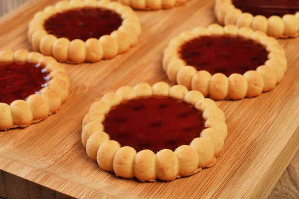 Raspberry Jam Tarts Wooden Board — Stock Photo, Image