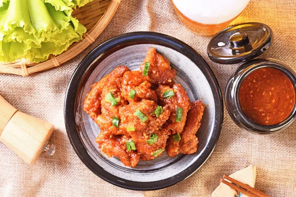 Pollo Frito Con Salsa Picante Estilo Coreano — Foto de Stock