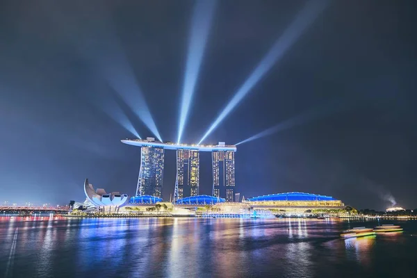 Singapur Září 2018 Noční Pohled Artscience Muzeum Vlevo Marina Bay — Stock fotografie
