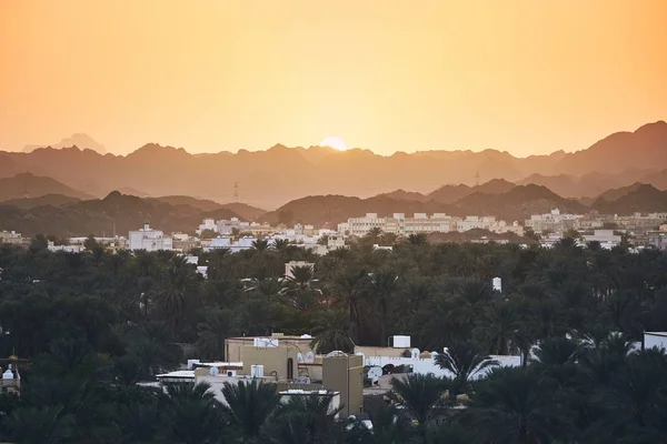City Mountain Range Idyllic Sunset Nizwa Sultanate Oman — Stock Photo, Image