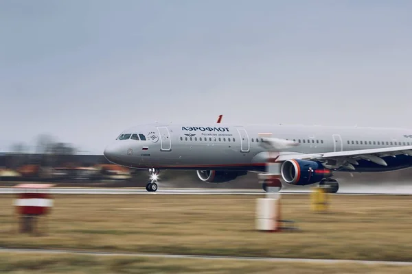Πράγα Τσεχική Δημοκρατία Δεκεμβρίου 2018 Aeroflot Airbus A321 Κατά Διάρκεια — Φωτογραφία Αρχείου
