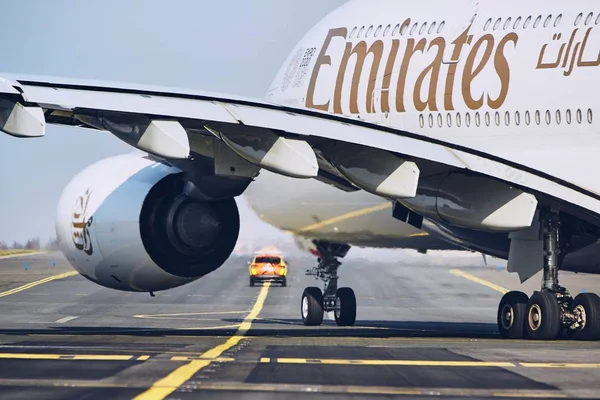 Emiraten Airbus A380 Volg vliegtuigen Mars Haller — Stockfoto