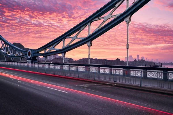 Renkli gündoğumunda Londra — Stok fotoğraf