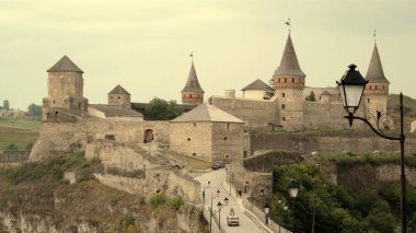 Kamianets-Cityscape, Ukrayna Podilskyi kale ve turistler