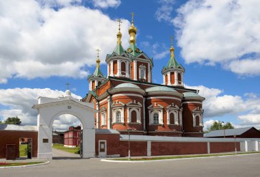 Holy Cross, yüceltme katedral inşa yıl 1852-1855, Uspensky Brusenskiy Bayan manastır
