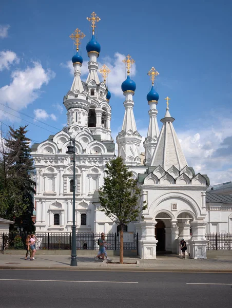 Church of the Nativity of the Virgin in Putinkakh — Stock Photo, Image