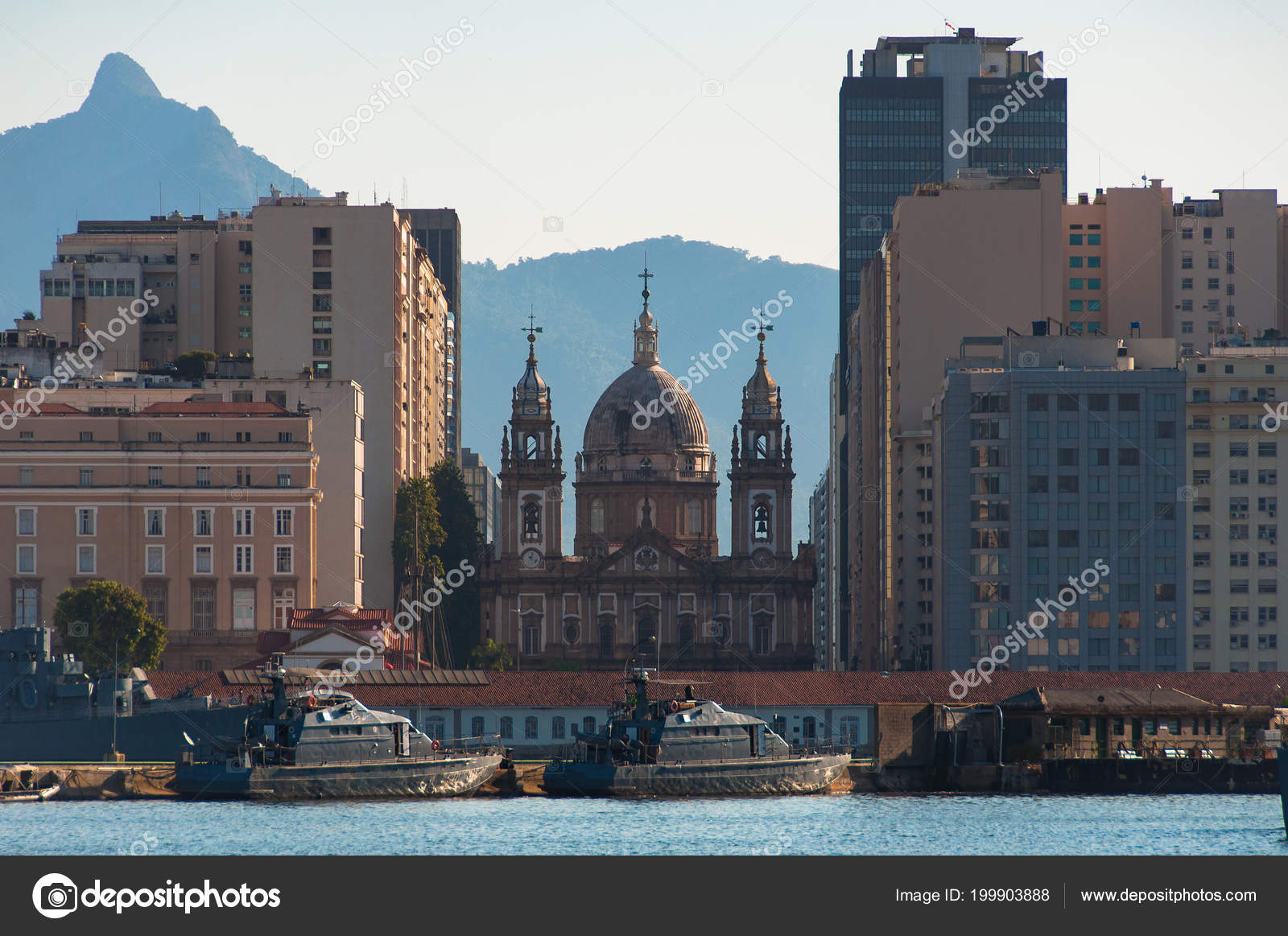 Vista Del Centro Río Janeiro Con Iglesia Candelaria Barcos Marinos: fotografía de stock © dabldy #199903888 | Depositphotos Vista Del Centro Río Janeiro Con Iglesia Candelaria Barcos Marinos: fotografía de stock © dabldy #199903888 | Depositphotos