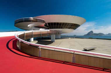 Niteroi, Rio de Janeiro / Brezilya - 31 Ekim 2018: Oscar Niemeyers Çağdaş Sanat Müzesi, modern mimarisinin şaheseri inşa 1996 yılında.