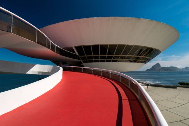 Niteroi, Rio de Janeiro / Brezilya - 31 Ekim 2018: Oscar Niemeyers Çağdaş Sanat Müzesi, modern mimarisinin şaheseri inşa 1996 yılında.