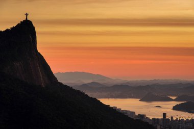 Görünümü, Rio de Janeiro Sunrise adlı ünlü Corcovado Dağı 