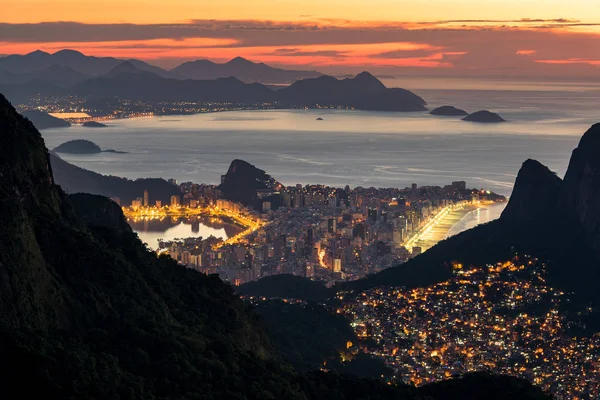 Vista Favela Rocinha Noite Com Distrito Ipanema Rio Janeiro Brasil — Fotografia de Stock