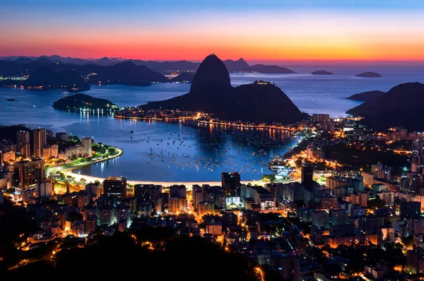 Vista Notturna Niteroi Rio Janeiro Con Montagne Dal Parco Della — Foto Stock